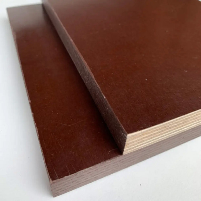 Ламинированная фанера сорт 3/3 9х1220х2440 мм